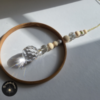 Kristall Sonnenfänger mit Bambus-Ring & Buntglas-Kugeln - POLARIS